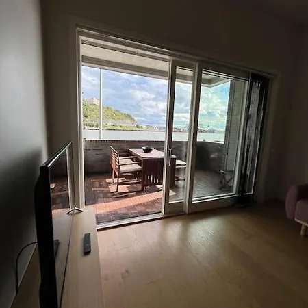 Seaview 4 Beds Stylish Sorenga アパート オスロ