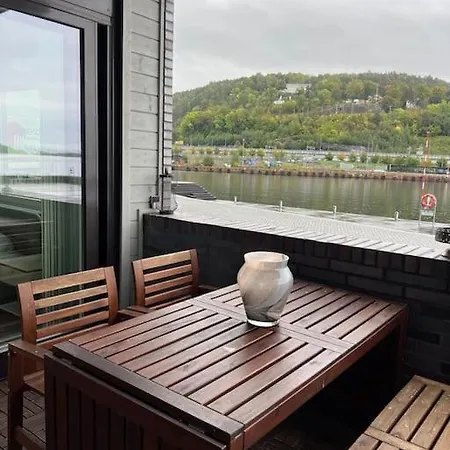 Seaview 4 Beds Stylish Sorenga Oslo