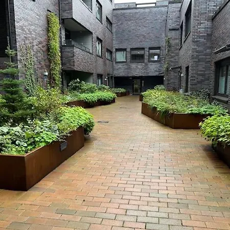 Seaview 4 Beds Stylish Sorenga Apartman