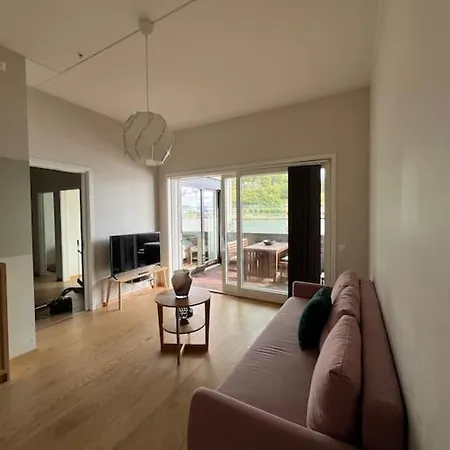 Seaview 4 Beds Stylish Sorenga Oslo